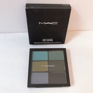 MAC Eye Shadow Kit